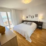 Spacious And Bright 2 Bedroom With Terrace Апартаменты *