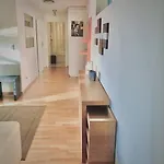 Spacious And Bright 2 Bedroom With Terrace Апартаменты