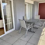 Апартаменты Spacious And Bright 2 Bedroom With Terrace