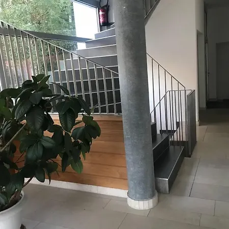 Spacious And Bright 2 Bedroom With Terrace Лозанна