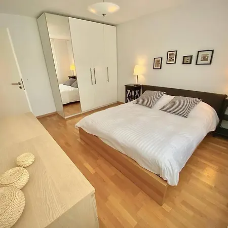 Spacious And Bright 2 Bedroom With Terrace * Lausanne