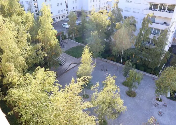 Spacious And Bright 2 Bedroom With Terrace * Lausanne