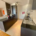 Spacious And Bright 2 Bedroom With Terrace *