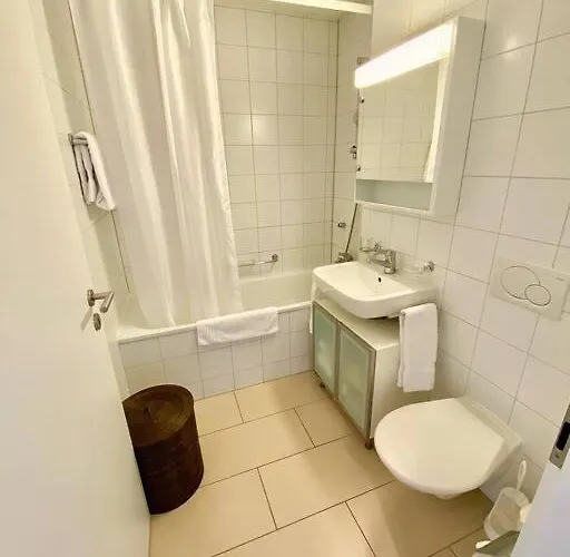 Spacious And Bright 2 Bedroom With Terrace *